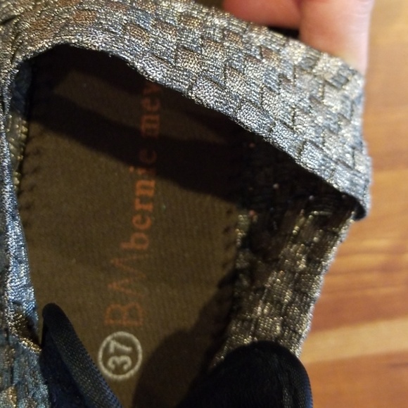 Bernie Mev size 37 gold shoes - Picture 4 of 4